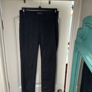Dana Buchman woman’s trousers size small